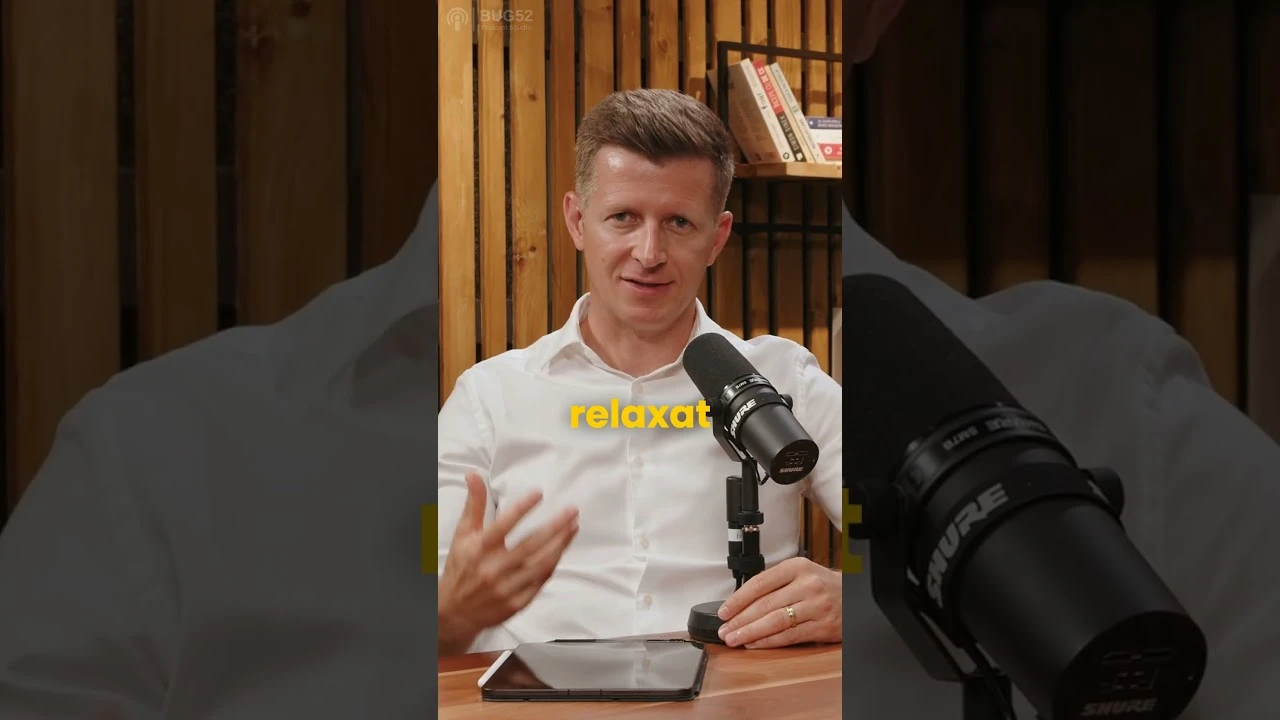 Lorand Soares Szasz filmând la studioul BUG52